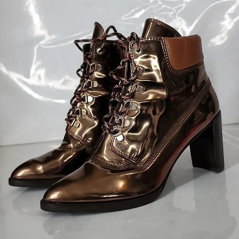 Stuart Weitzman stuart weitzman